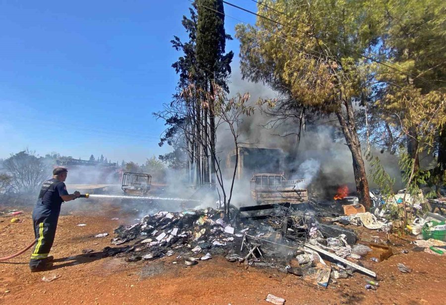 Antalya’da Yaşlı Kadını Sinir Krizine Sokan Yangın