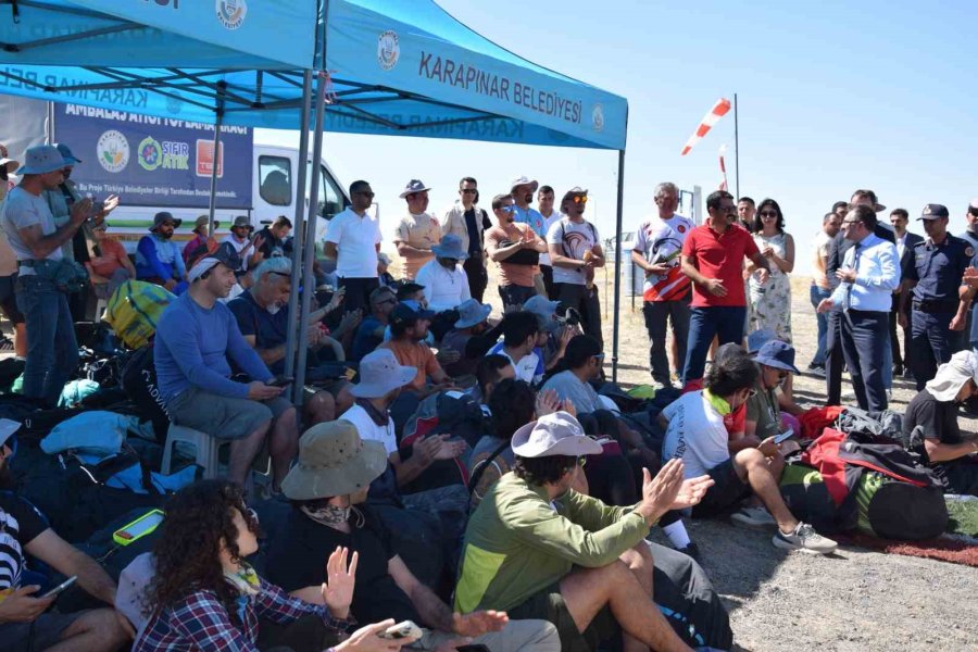 Karapınar’da Yamaç Paraşütü Heyecanı