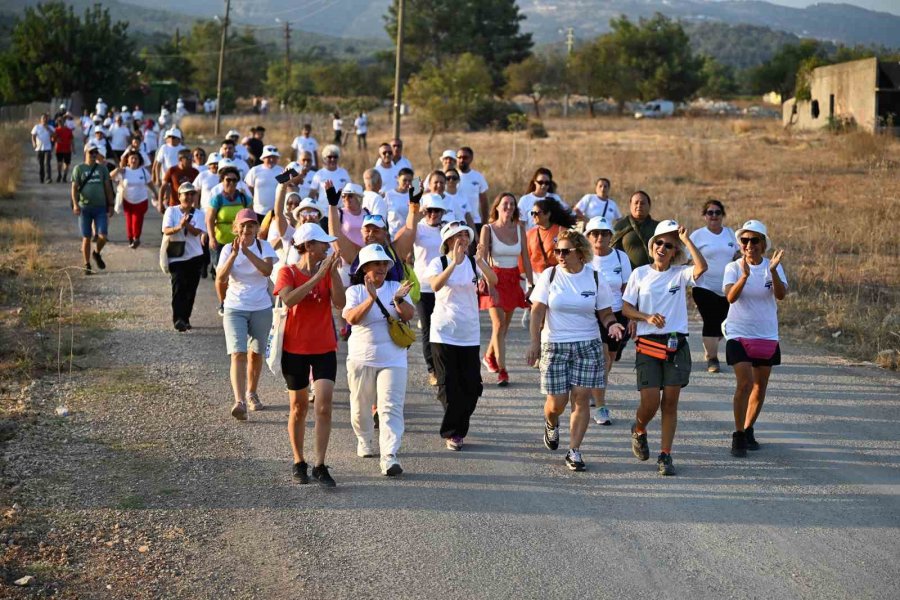 Mersin’de Avrupa Hareketlilik Haftası Spor Ve Yürüyüş Etkinlikleriyle Başladı