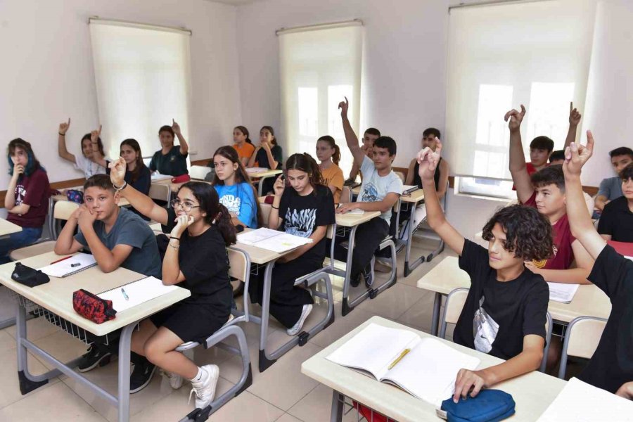 Mersin Büyükşehir Belediyesi Kurs Merkezleri Yeni Döneme Başladı