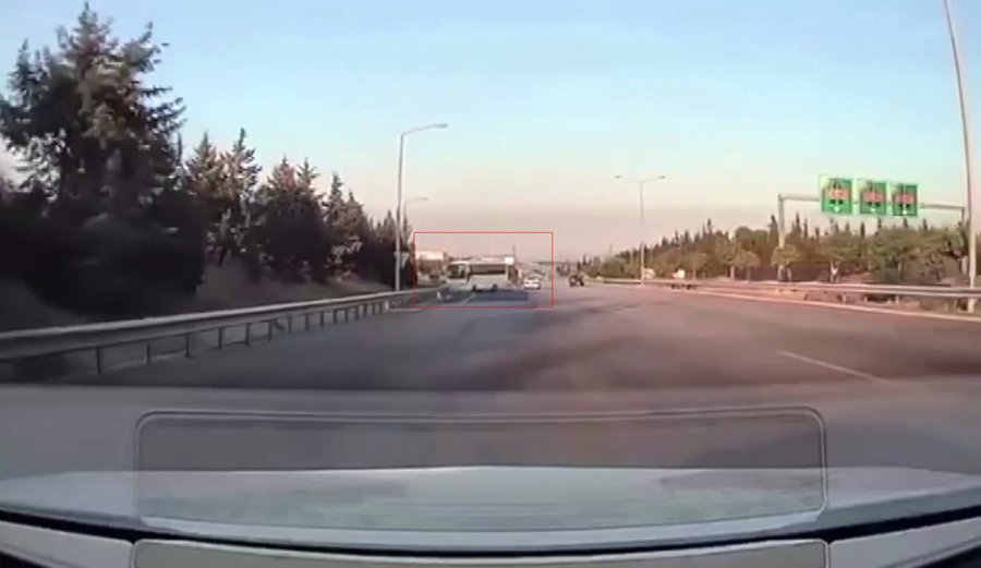 Trafik Canavarı Ters Yönden Geldi, Kazalara Neden Oldu