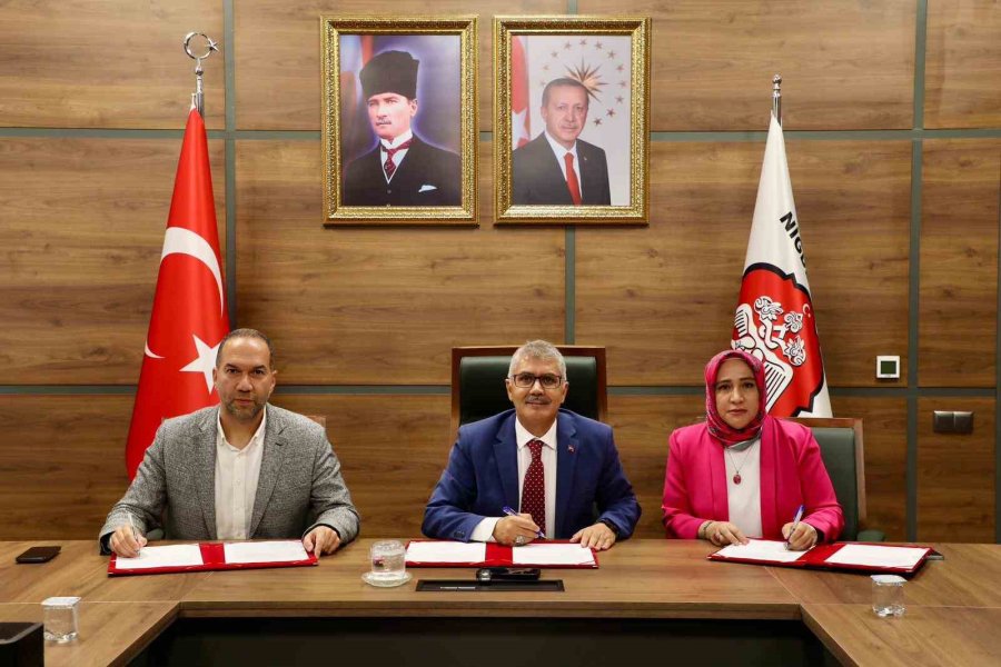 Niğde’de Öğrencilerin Sanatsal Ve Sosyal Gelişimi İçin İş Birliği Protokolü