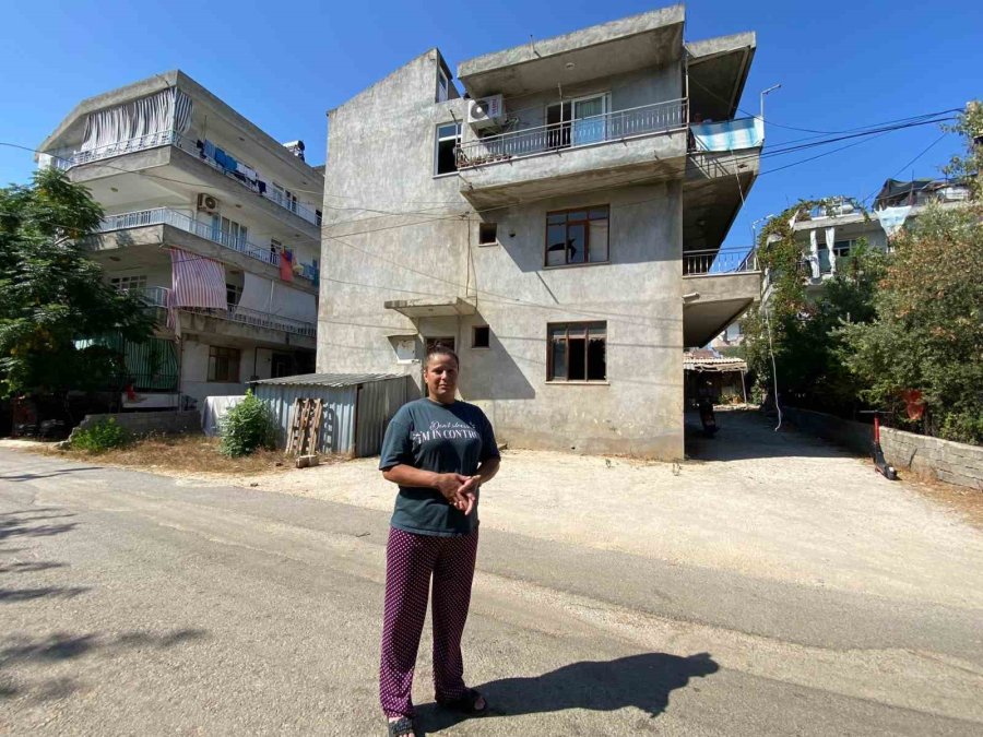 7 Yıldır Yatağa Bağımlı Eşine Bakan Kadına Evden Tahliye Şoku