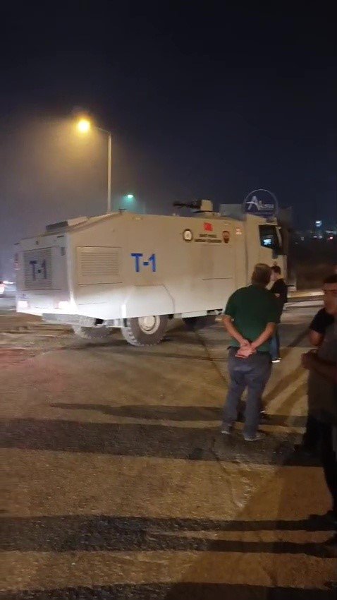 Antalya’da Yerleşim Alanına Yakın Sazlık Alanda Yangın Paniği