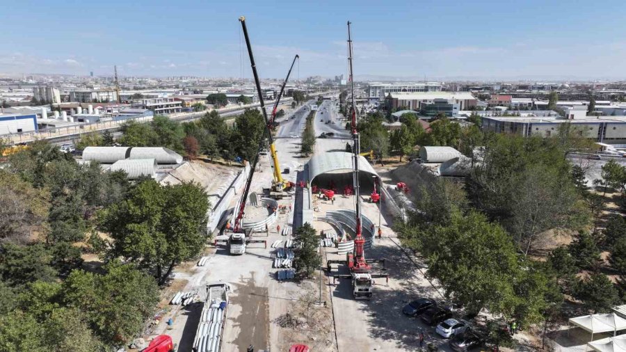 Başkan Altay: "türkiye’de İlk Kez Denenen Teknikle Köprülü Kavşak Trafiği Rahatlatacak"