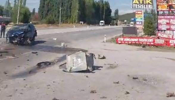 Takla Atan Cipin Sürücüsü Hayatını Kaybetti