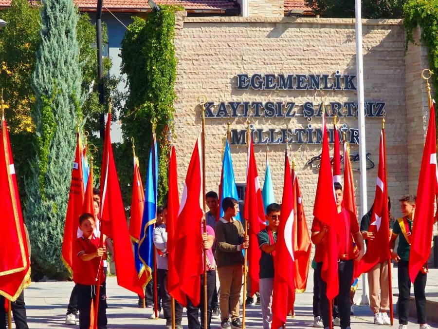 Karapınar’da İlköğretim Haftası Kutlandı