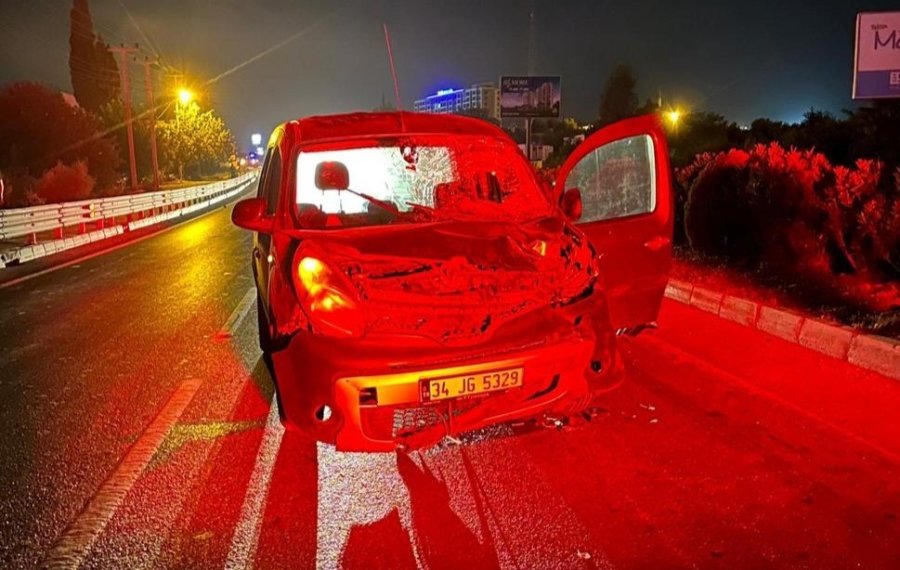 Hafif Ticari Aracın Çarptığı Şahıs Hayatını Kaybetti