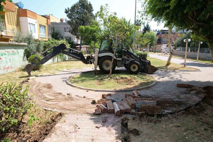 Manolya Parkı Baştan Sona Yenileniyor