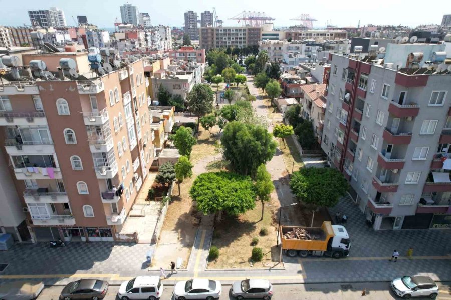 Manolya Parkı Baştan Sona Yenileniyor