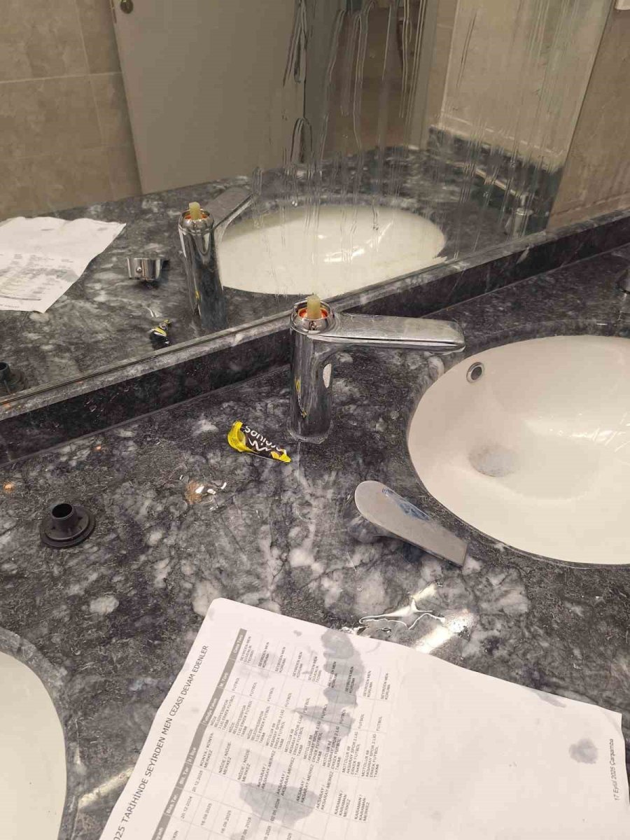 Yenilen Takımın Taraftarı Yeni Stadyuma Böyle Zarar Verdi