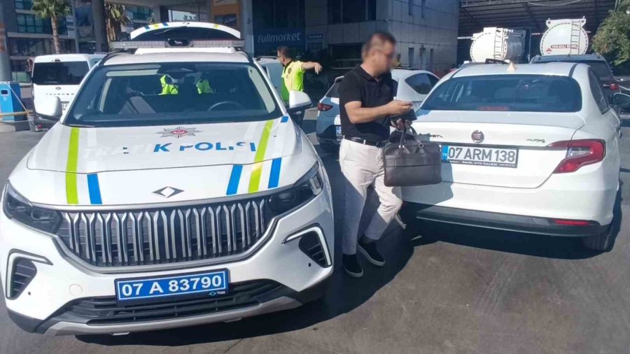 Kaza Sonrası 0,69 Promil Alkollü Çıkan Sürücü: "hastanede Kan Verme Hakkımı Kullanmak İstiyorum"