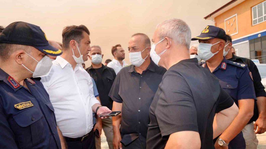 Ak Partili Çavuşoğlu’ndan Alanya’daki Yangınla İlgili Açıklama: "an İtibarıyla İyiye Gidiyor Ama Poyraz Çok Güçlü Esiyor"