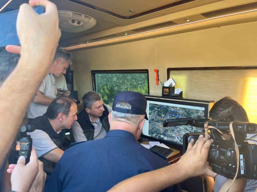 Antalya Valisi Şahin: "yeni Bir Rüzgar Atağı Olmazsa Birkaç Saat İçinde İyi Haber Vereceğim"