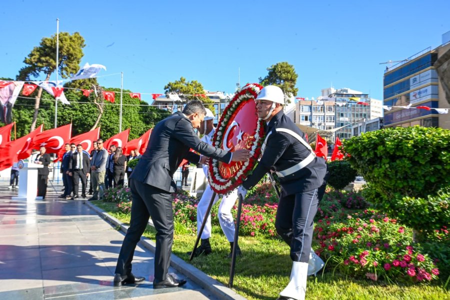 Antalya’da Gaziler Günü Yürüyüşü