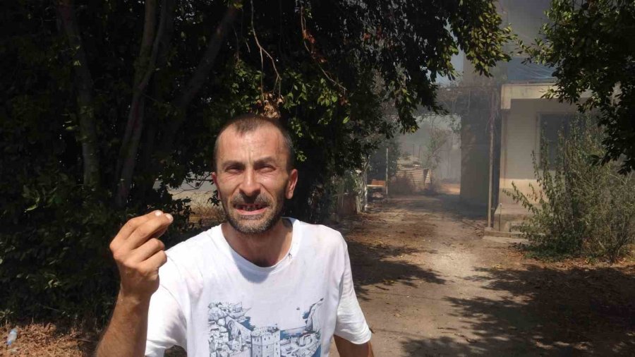 Antalya’da Alevler Mahalleyi Sardı, Vatandaşlar Seferber Oldu