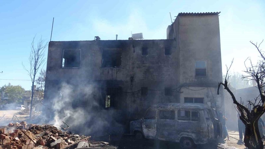 Mahalle Sakinleri Korku Ve Panik Dolu O Anları Anlattı