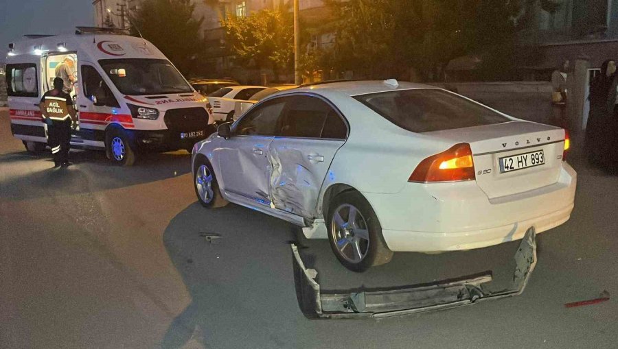 Karaman’da Otomobiller Çarpıştı: 2 Yaralı