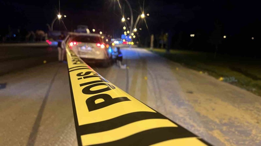 Konya’da Bulunduğu Aracın Önü Kesilerek Silahlı Saldırıya Uğrayan Kişi Ağır Yaralandı