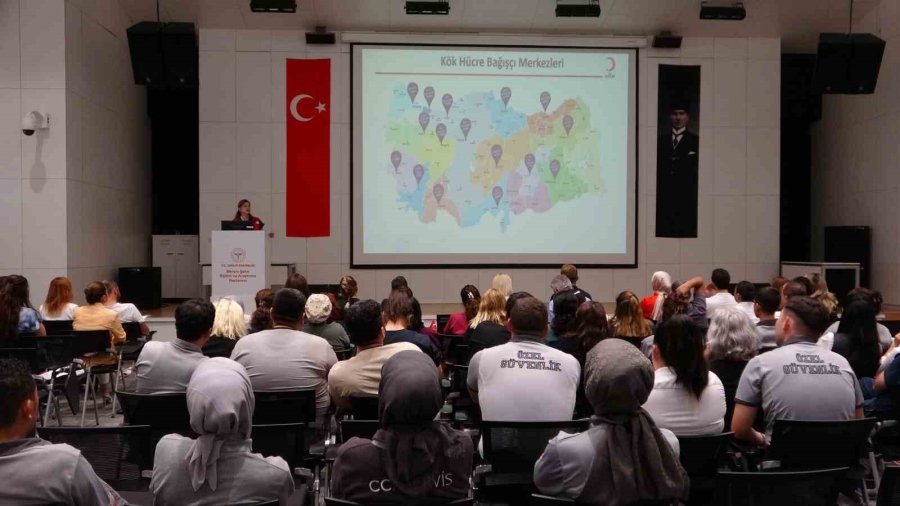 Mersin’de Sağlık Personeli Kök Hücre Bağışı İçin Sıraya Girdi