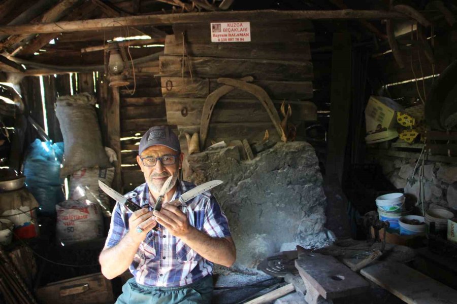 Kuzca’da 200 Yıllık Bıçak Geleneği Teknolojiye Direniyor