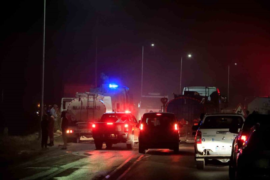 Antalya’da Otellere Yakın Ormanlık Alanda Çıkan Yangın Kontrol Altına Alındı