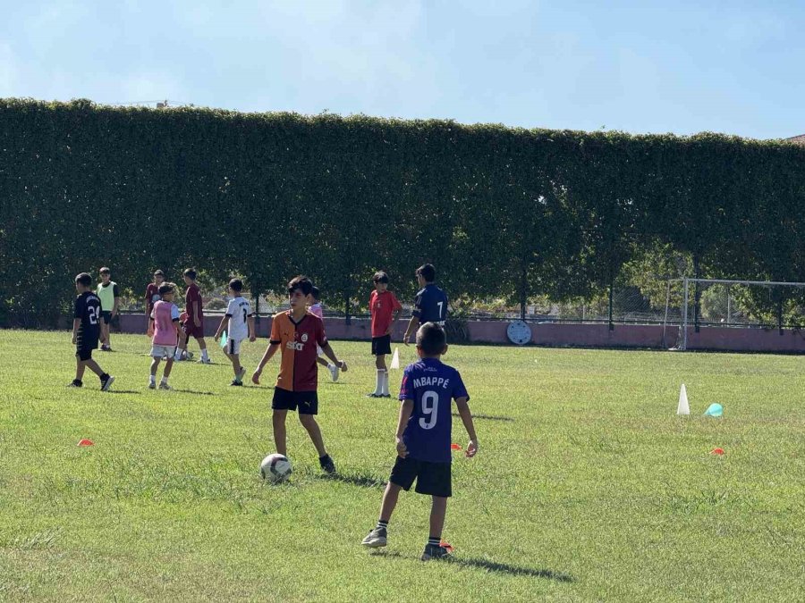 Tarsus’ta Spor Kompleksi Yerine Huzurevi Yapılacak Olmasına Tepki