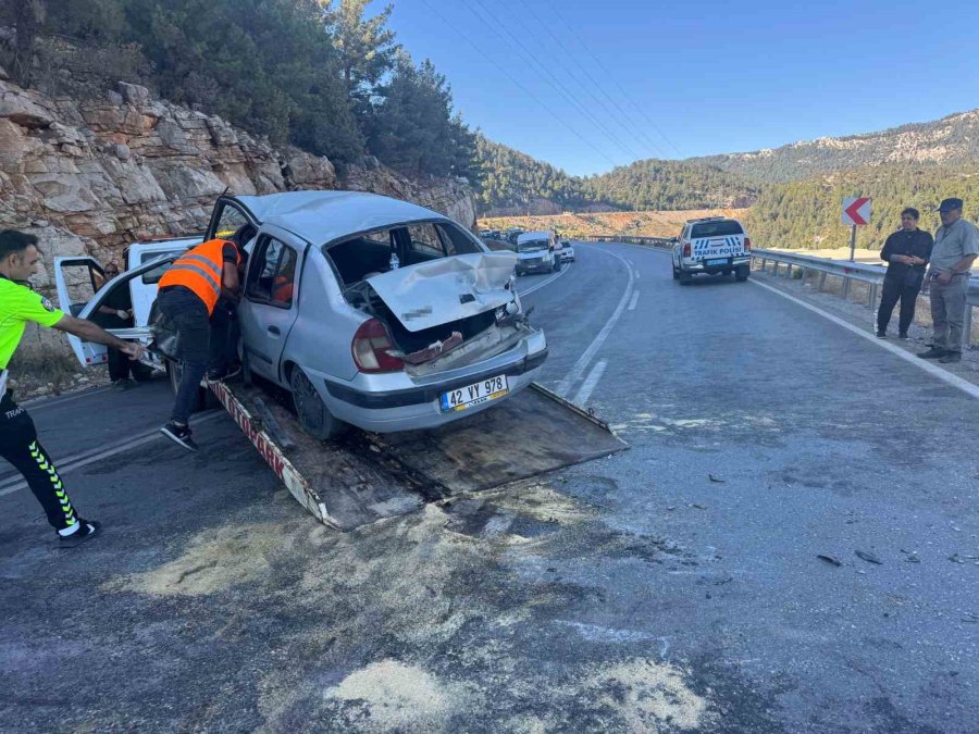 Antalya’da Feci Kaza: 4 Yaralı
