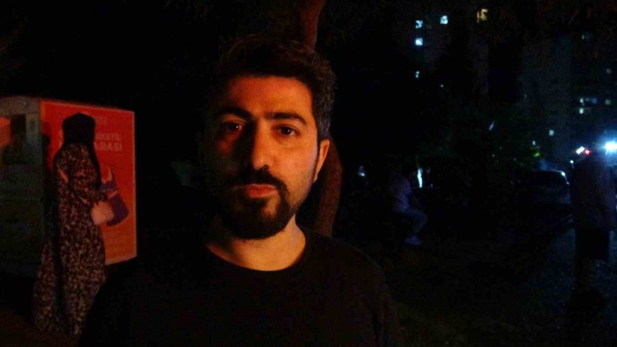 Ocakta Unutulan Yemek 15 Katlı Apartmanı Tahliye Ettirdi