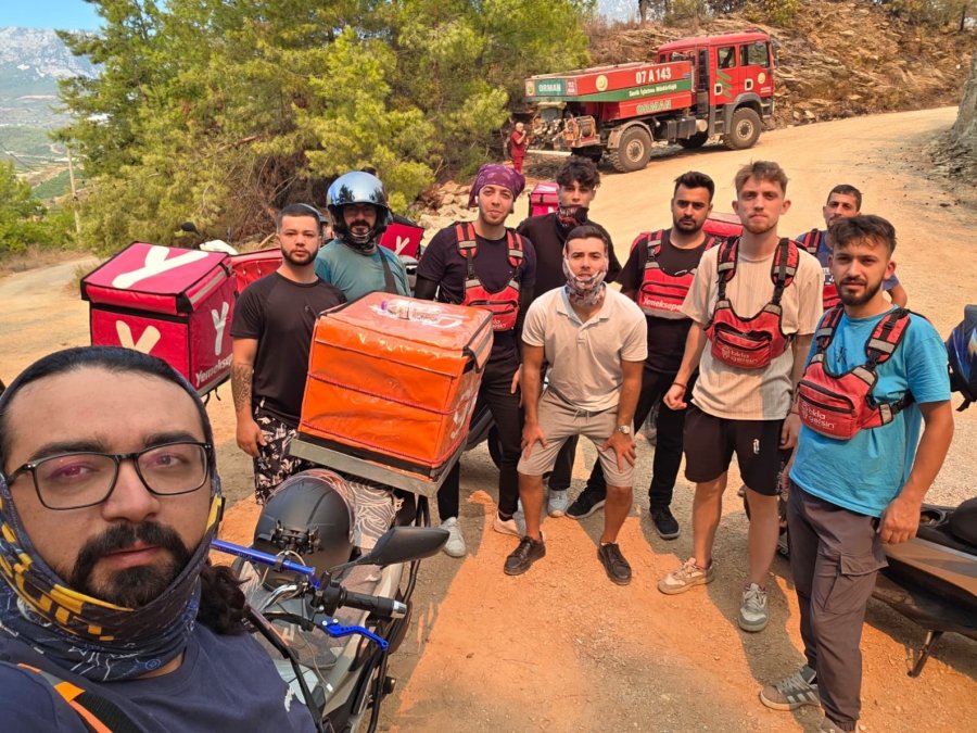 Antalya’daki Yangınlarda Motokuryelerden Ücretsiz Lojistik Destek