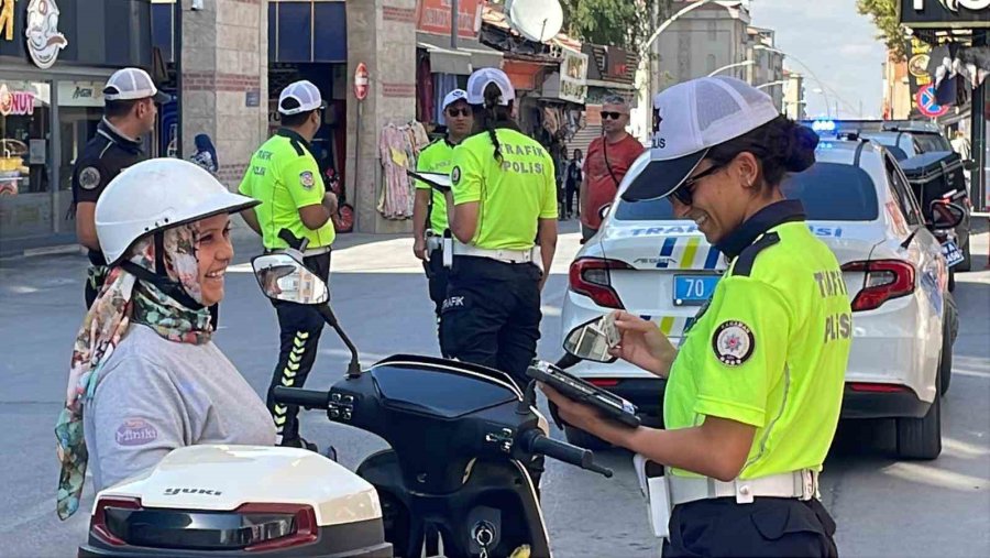Karaman’da Polisin Motosiklet Denetimleri Devam Ediyor