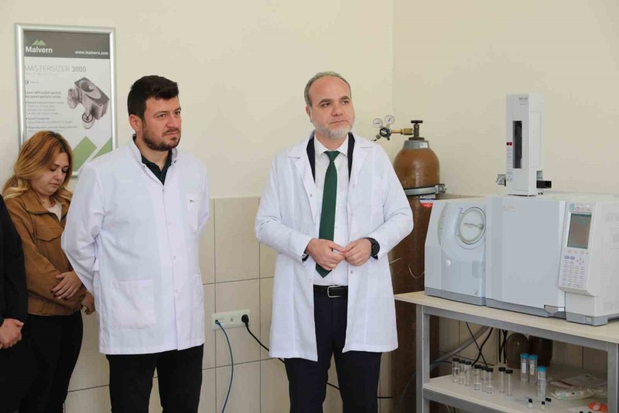 Rektör Uslu, Dünyanın En Etkili Bilim İnsanları Listesinde