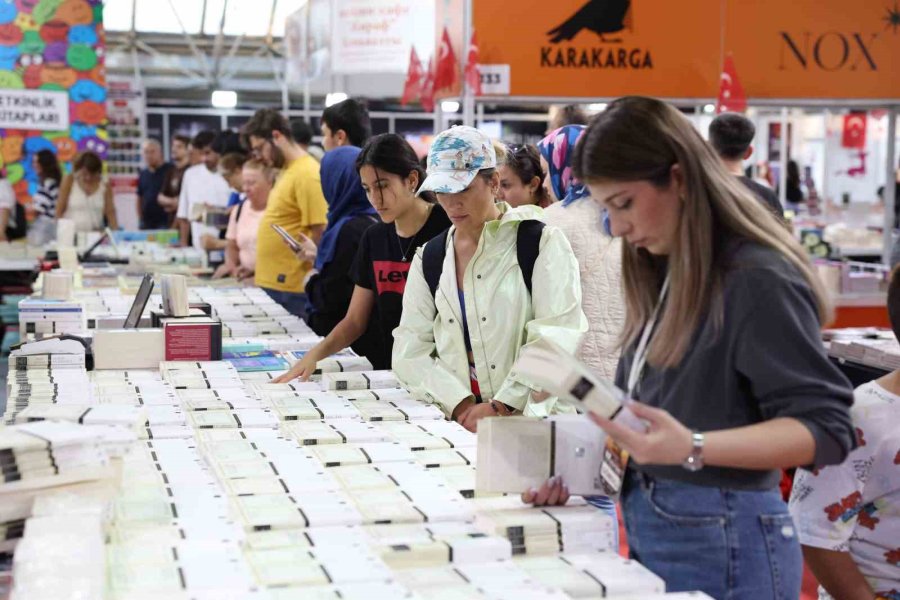 15. Antalya Kitap Fuarı 3 Ekim’de Başlıyor