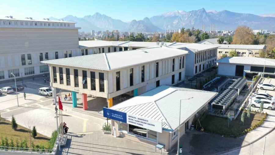 Antalya’da Gsb Yurtları Başvuruların Yüzde 98,9’unu Karşıladı