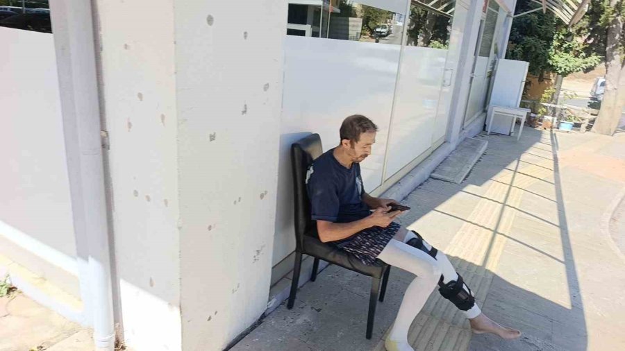 Manavgat’ta 2 Katlı Evde Çıkan Yangın Paniğe Neden Oldu