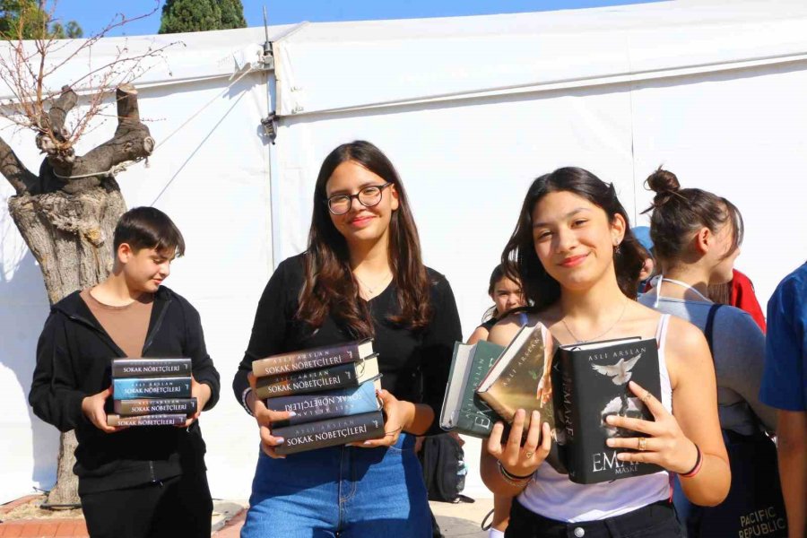 15. Antalya Kitap Fuarı 3 Ekim’de Başlıyor