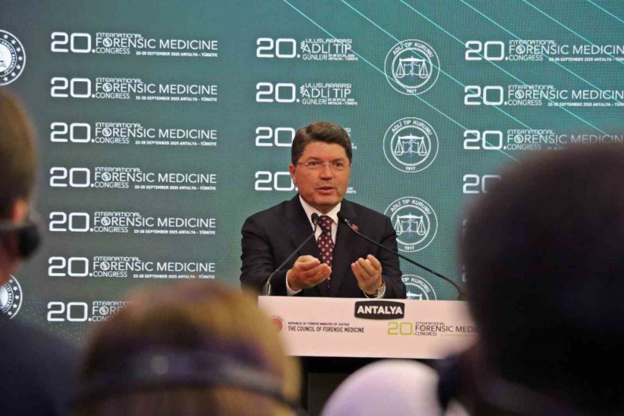 Bakan Tunç: "gazze’deki Soykırım Uluslararası Mahkemelerin İnandırıcılığını Kaybettiğini Bütün Dünyaya Göstermiş Durumda"