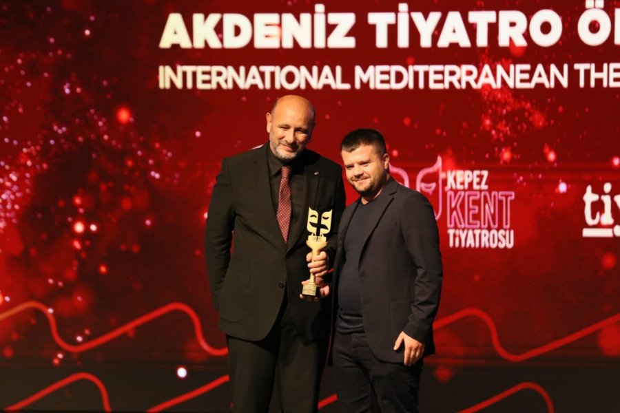 Kepez’in Uluslararası Akdeniz Tiyatro Ödülleri İlk Kez Sahiplerini Buldu