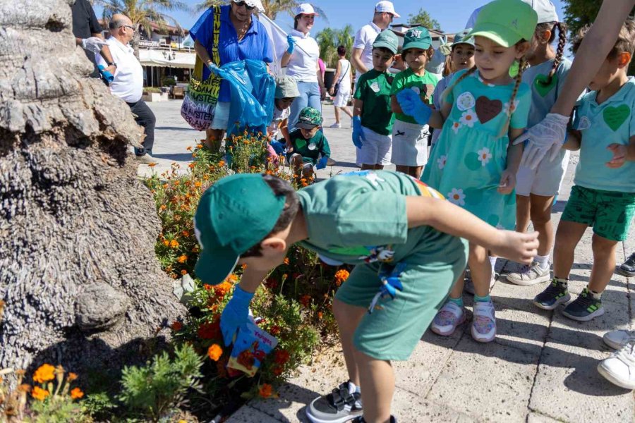 Side’de Çevre Temizliği Yapıldı