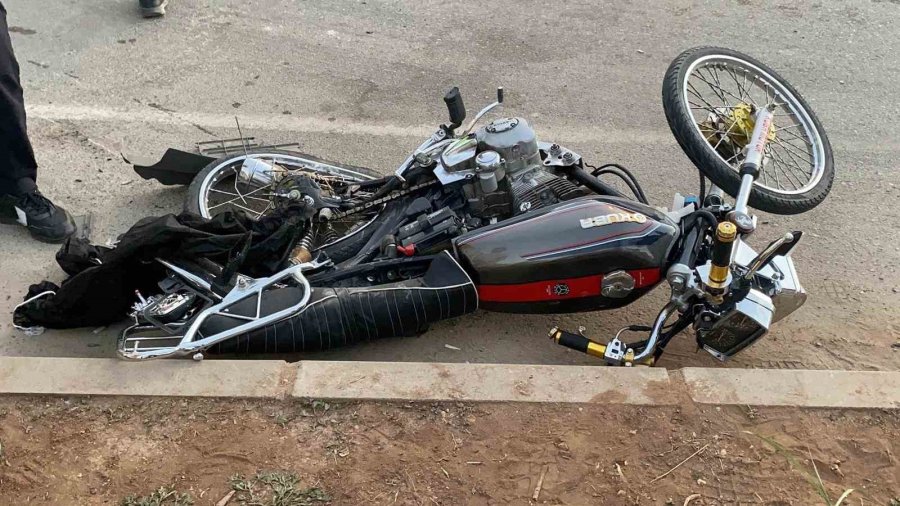 Mersin’de Tır Motosiklete Çarptı: 1 Ölü, 1 Yaralı