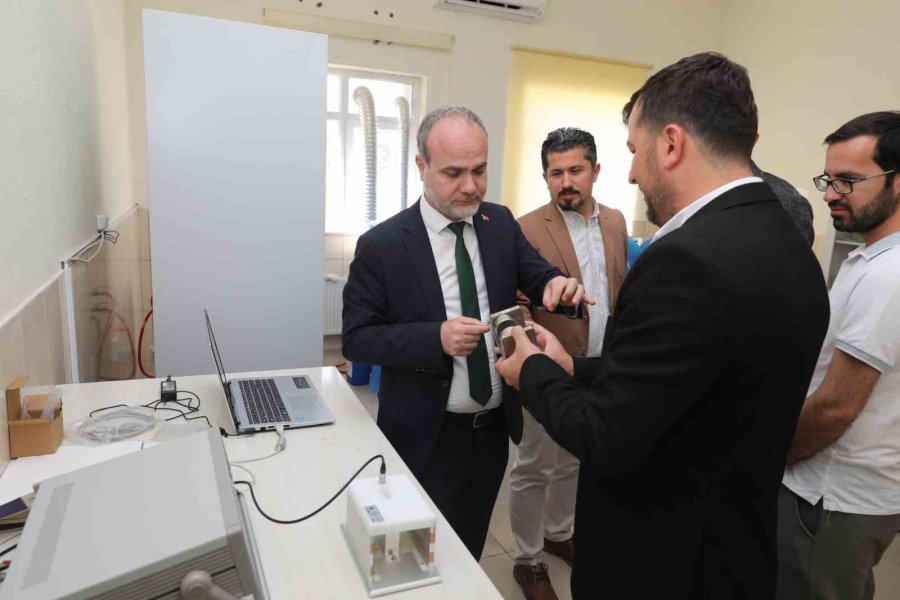 Rektör Uslu, Dünyanın En Etkili Bilim İnsanları Listesinde