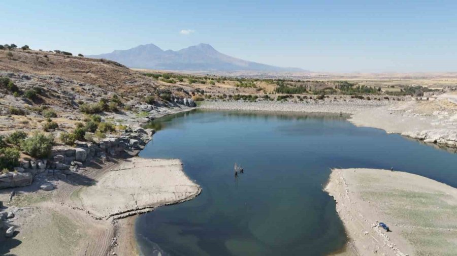 Güzelyurt Göletinde Su Seviyesi Dörtte Üç Azaldı