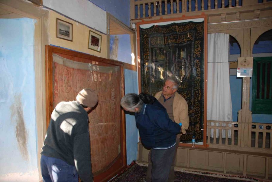 Restorasyonu Tamamlanan Tarihi Sarıhacılar Camisi Emanet Eserlerini Bekliyor