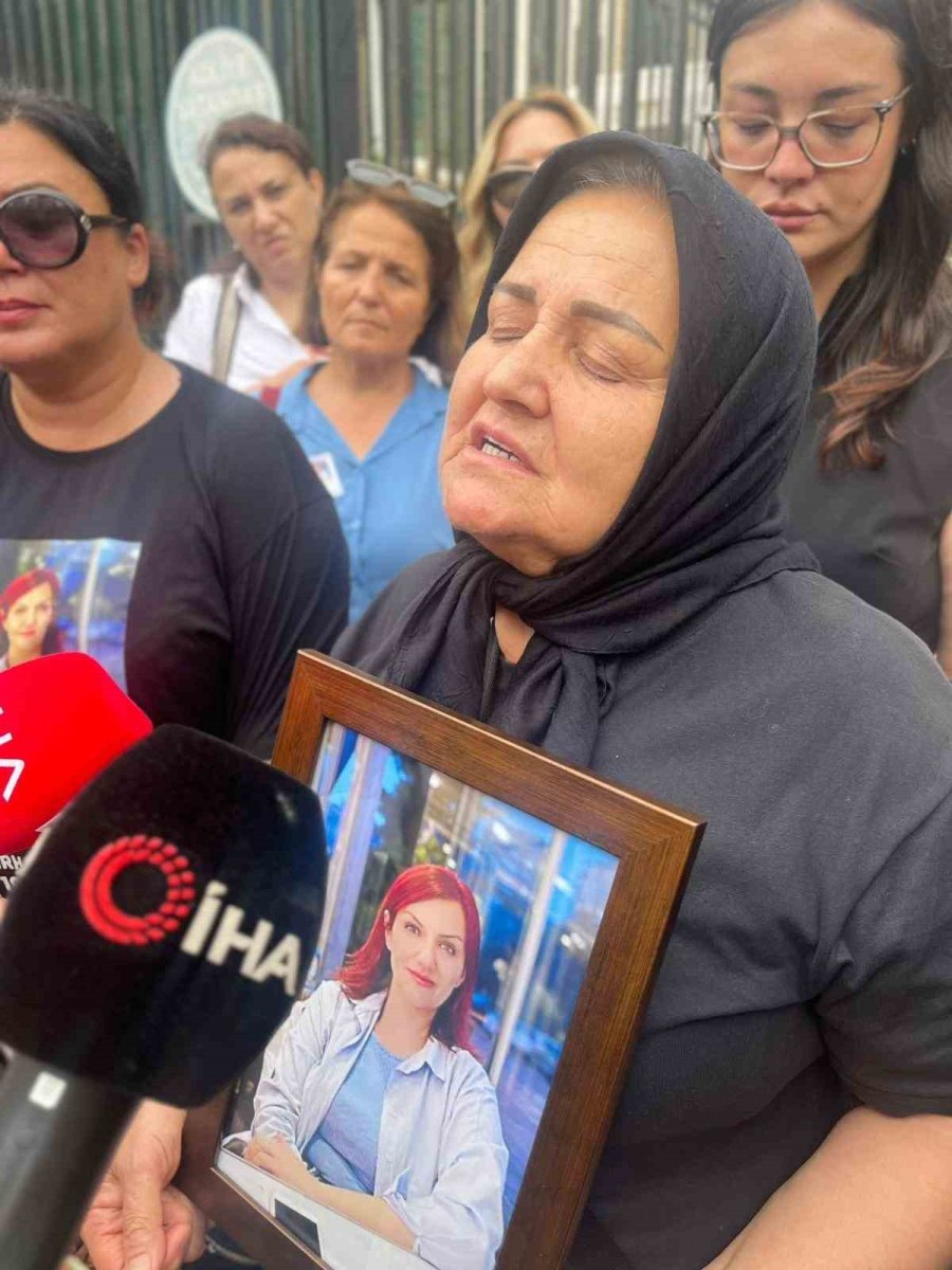 Boşanma Aşamasındaki Karısını 9 Kurşunla Öldürdü, "olay Anını Hatırlamıyorum" Dedi