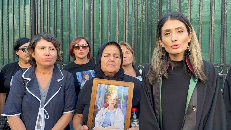 Boşanma Aşamasındaki Karısını 9 Kurşunla Öldürdü, "olay Anını Hatırlamıyorum" Dedi