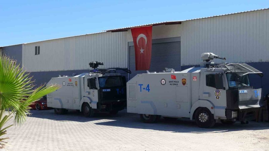 Antalya’da Kargılık Alanda Yangın