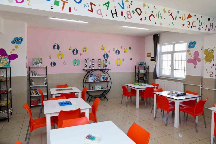 ’zeka Oyunları Sınıfı’ İle İlkokul Öğrencileri Zihinlerini Geliştirecek