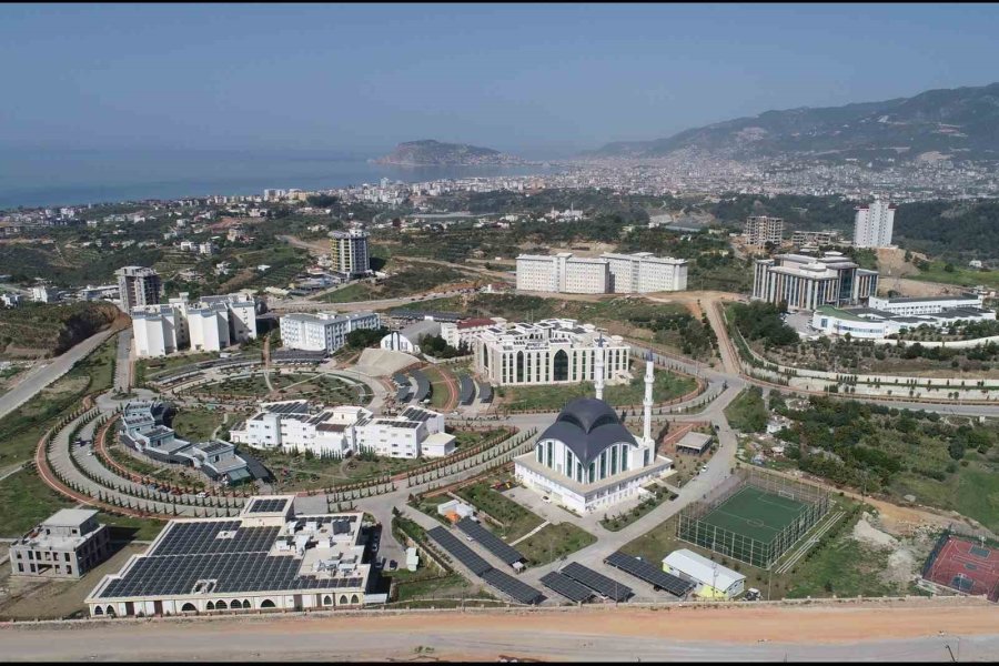 Alkü’lü 5 Akademisyen, Dünyanın En Etkili Bilim İnsanları Listesinde