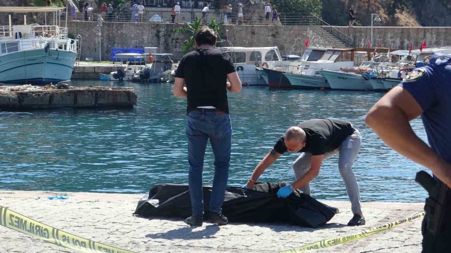 Antalya’da 35 Metrelik Falezlerden Düşen Adam Hayatını Kaybetti