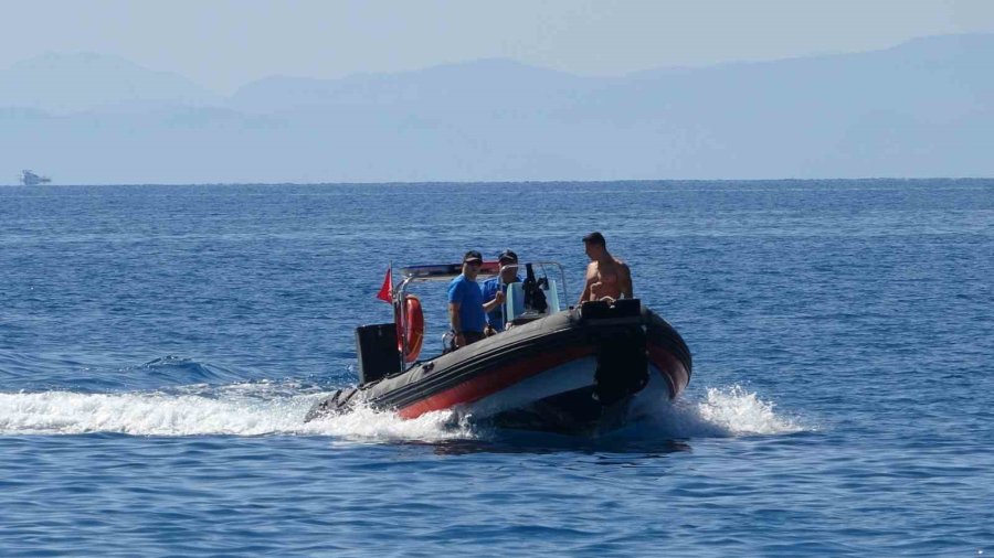 Antalya’da 35 Metrelik Falezlerden Düşen Adam Hayatını Kaybetti